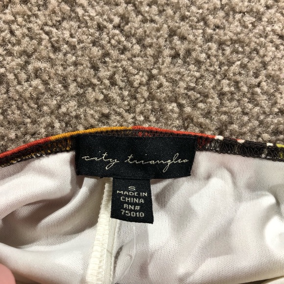 City Triangles Floral Print Mini Dress Juniors Sm. - Picture 5 of 6